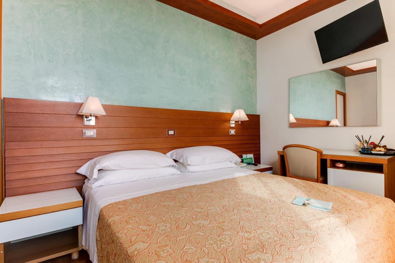 Hotel Margareth Riccione Zewnętrze zdjęcie