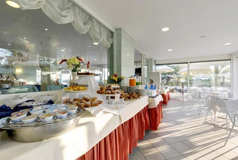 Hotel Margareth Riccione Zewnętrze zdjęcie