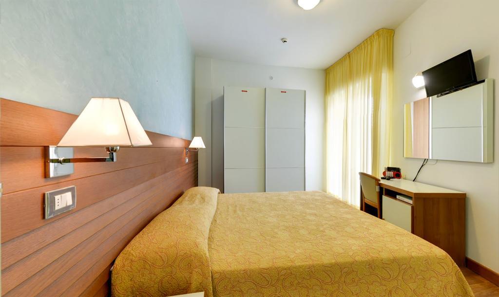 Hotel Margareth Riccione Zewnętrze zdjęcie