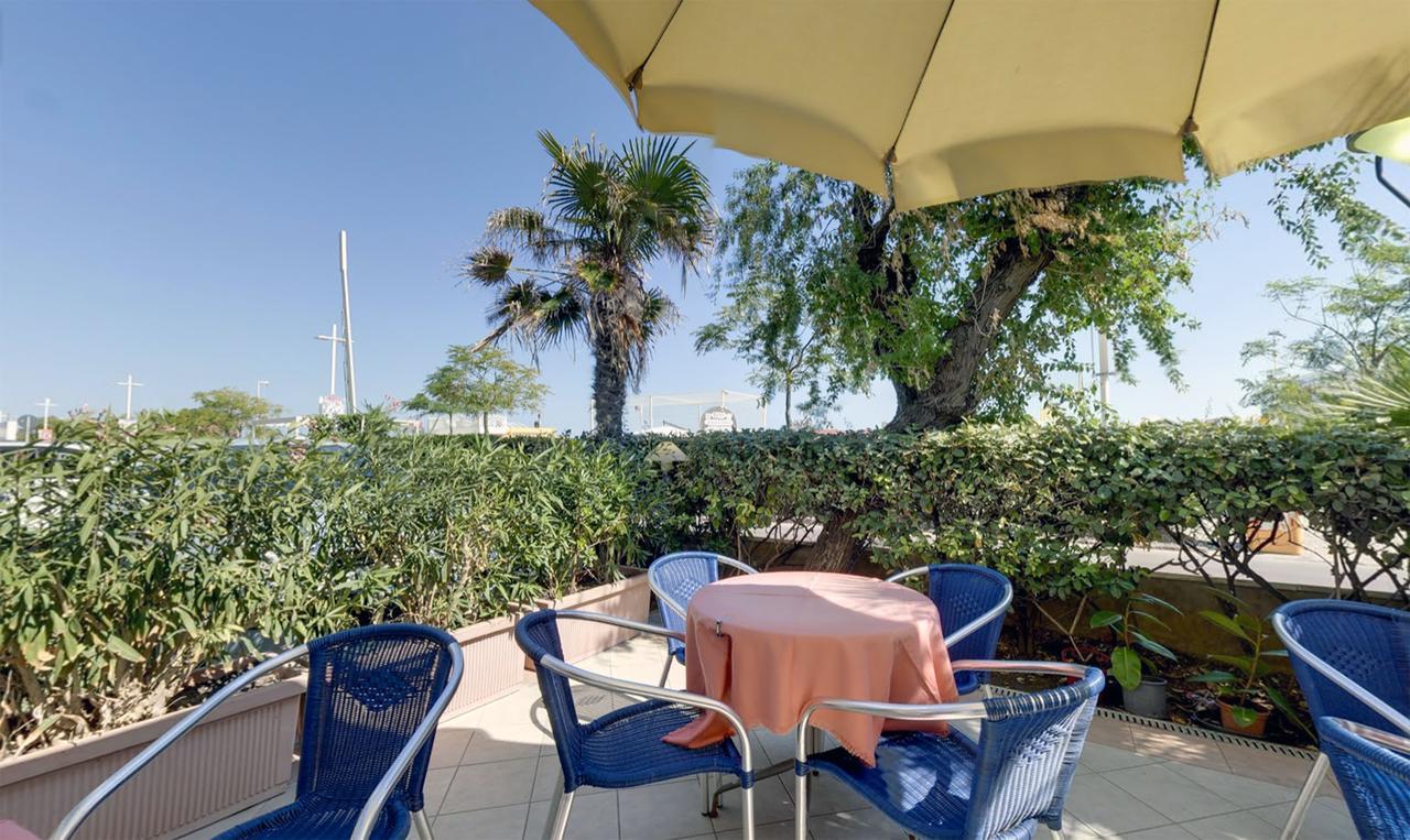 Hotel Margareth Riccione Zewnętrze zdjęcie
