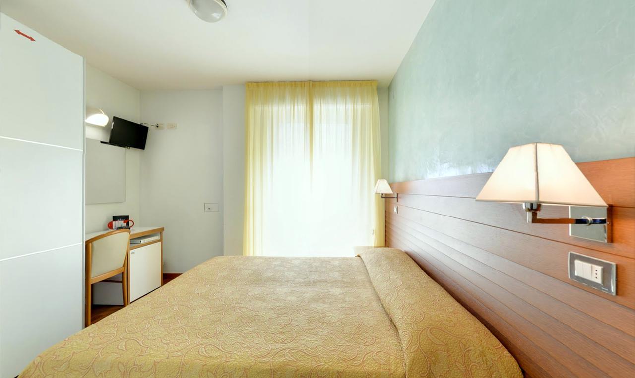 Hotel Margareth Riccione Zewnętrze zdjęcie